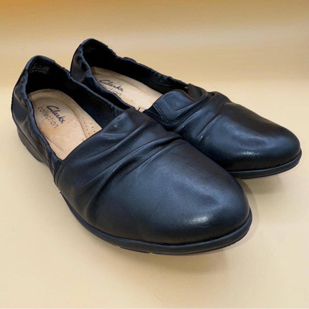 Clarks Jenette Ruby Black Leather Slip-On Shoes, Women’s Size 8, Euc